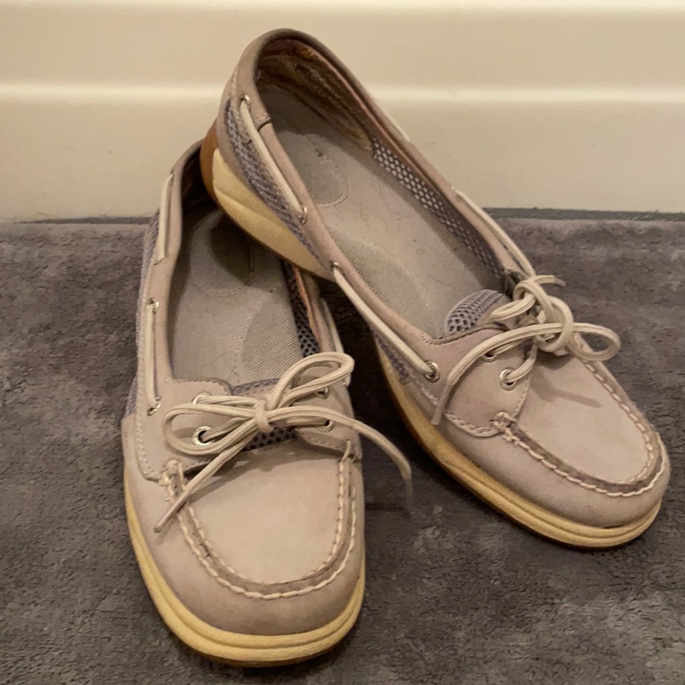 Sperry Top Sider Flats in Grey